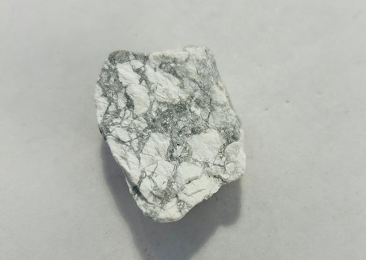 Raw White Howlite 45g
