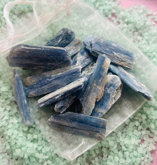 Rough Blue Kyanite Blades bags